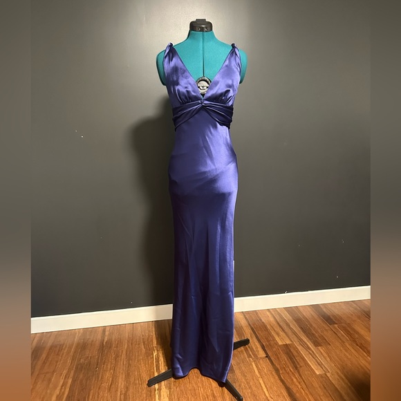 Purple Cache evening gown - Picture 1 of 3